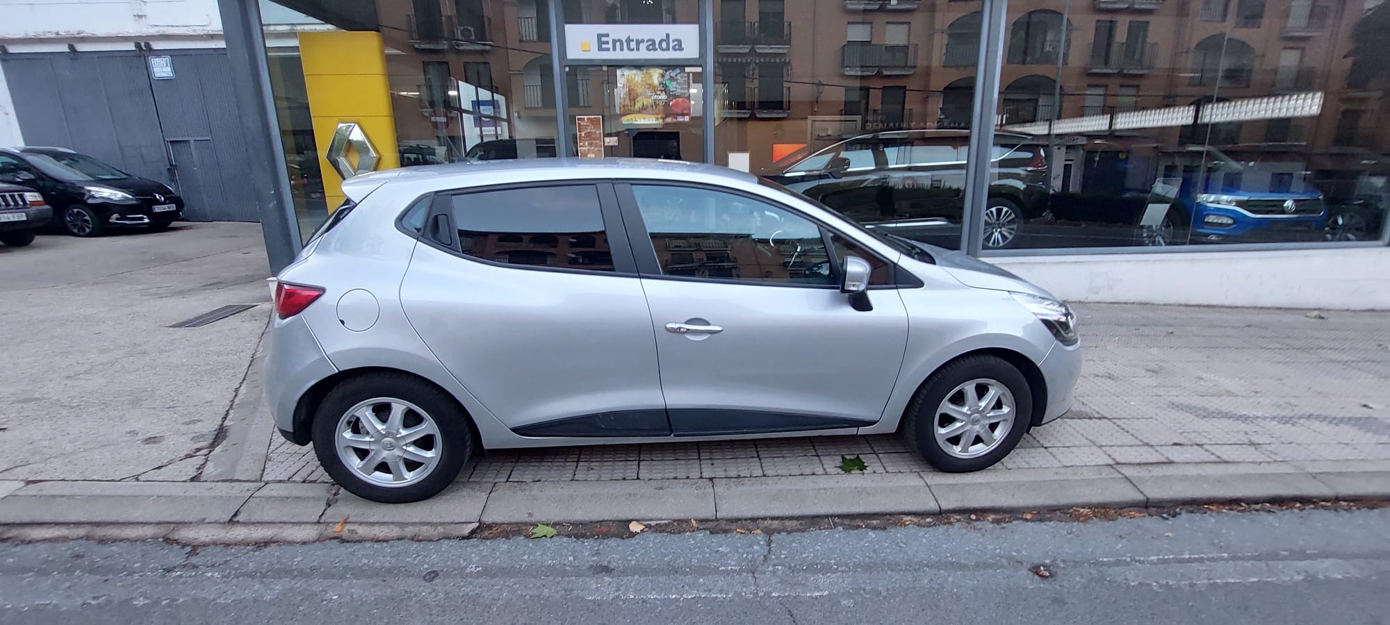 Renault - Clio